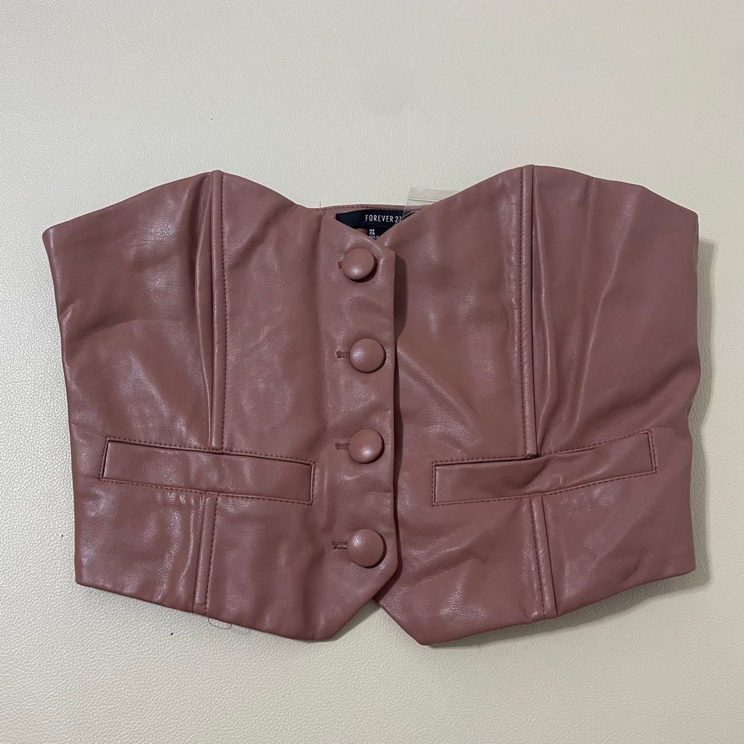 Forever 21 Tube Top (Category: Others Tops) located in Marikina City. Submitted by pial21 (Listing ID 1384508714, Image 1). Description: Forever 21 Tube Top Brand New (with tag) Bought from the US Size small but can fit up to medium RFS: doesnt fit me .
