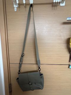 （分類：）位於 。 由 ediic 提交（商品編號 1384524507，圖片 1）。簡介： 。