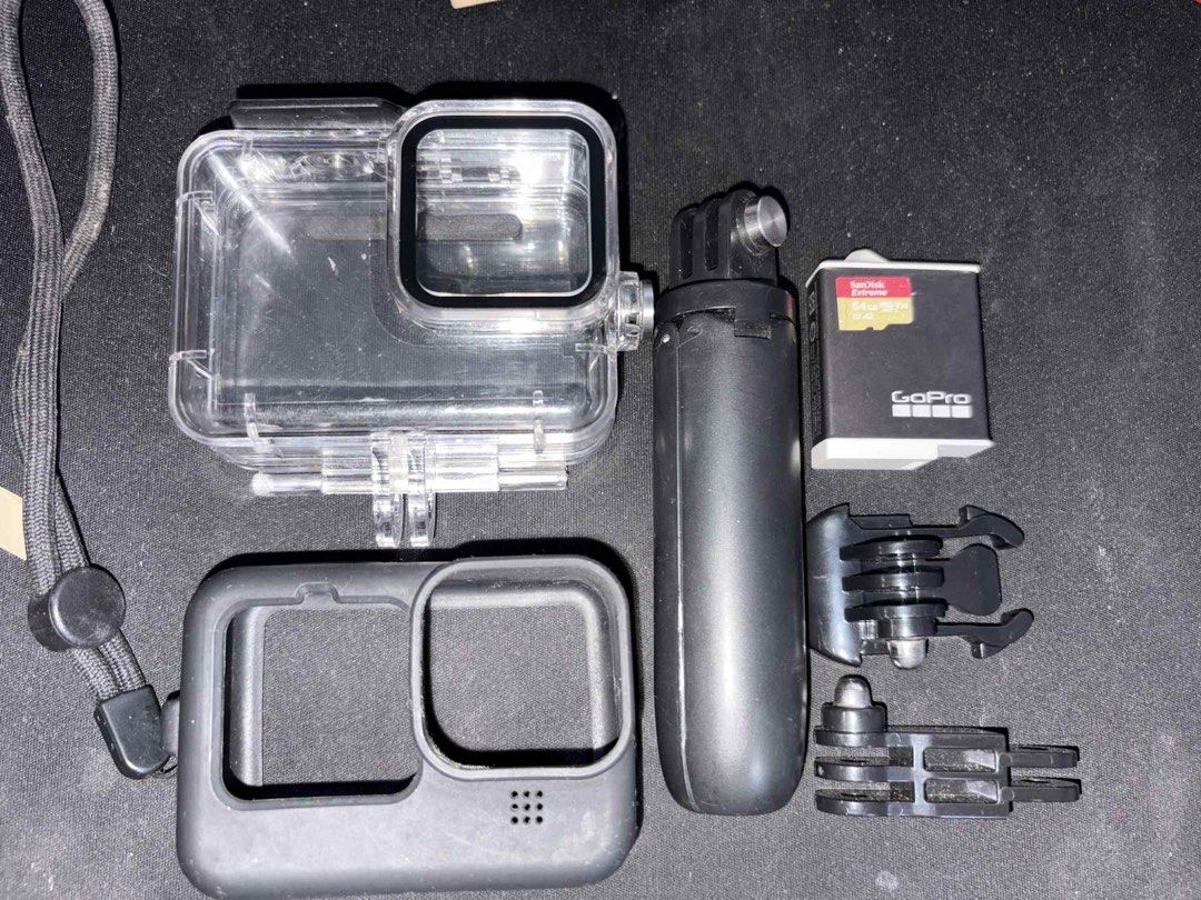 Go pro 11 (Category: Cameras) located in Manila. Submitted by analynbacierto192126 (Listing ID 1384597693, Image 1). Description: The GoPro HERO11 Black is a rugged, feature-packed action camera designed for capturing immersive video and stills in adventurous and high‑action scenarios. Here’s what it’s used for and why many choose it: 🎥 Common Use Cases: What It’s Used For 1. Adventure & Action Filming Designed for environments like surfing, mou