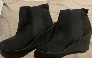(Kategori: ) berada di . Dikirim oleh de__preloved (ID iklan 1384437635, Gambar 1). Deskripsi: .