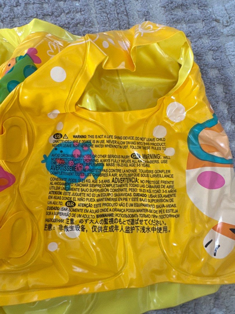 Intex Float (Category: Babies & Kids Fashion) located in Kuala Lumpur. Submitted by anisspreloved (Listing ID 1384442470, Image 3). Description: Intex Child Float Age 3-5y Suitable for weight 18-23kg.
