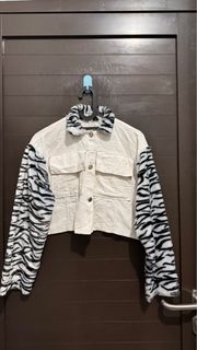 (Kategori: ) berada di . Dikirim oleh preloveddeen_ (ID iklan 1384593643, Gambar 1). Deskripsi: .