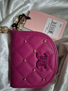 (Category: ) located in . Submitted by everythingprettybys (Listing ID 1384585132, Image 1). Description: .