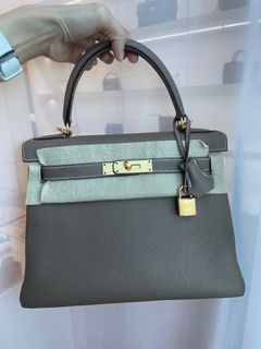 (Category: ) located in . Submitted by luxcollabmy (Listing ID 1384448837, Image 1). Description: .
