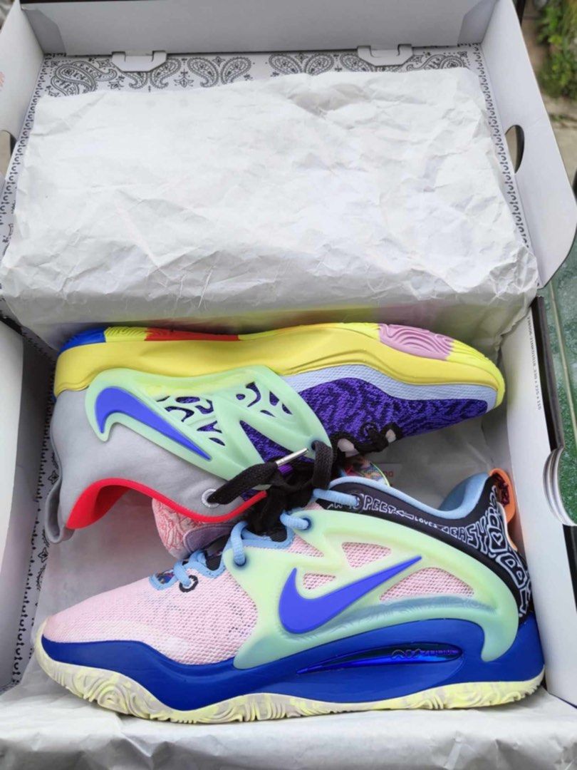 KD 15 “What The” (Category: Sneakers) located in Cainta. Submitted by cblues (Listing ID 1384492373, Image 1). Description: KD 15 “WHAT THE” SIZE 9.5 8.8K SRP 4,499 SELLING used once only.