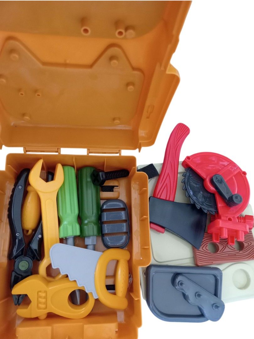 Kids Toy Tools (Category: Kids Toys) located in Pasig City. Submitted by ariascarl17889 (Listing ID 1384564104, Image 3). Description: .