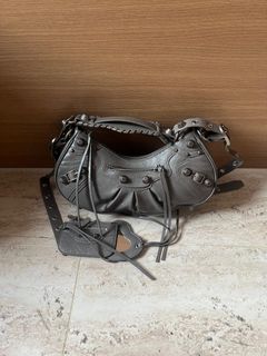 (Kategori: ) berada di . Dikirim oleh sitidjenar27968 (ID iklan 1384544581, Gambar 1). Deskripsi: .