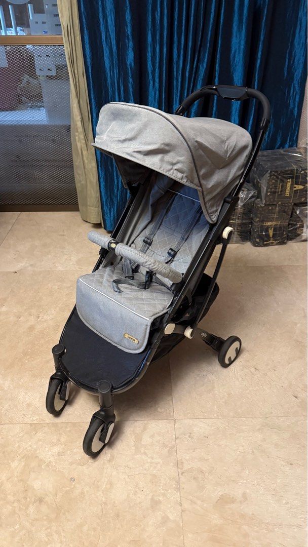 Looping Baby Stroller for SALE (Category: Strollers) located in Makati City. Submitted by tiuniverse (Listing ID 1384511134, Image 1). Description: Looping Squizz 1 Stroller (Pre-loved) • Lightweight & cabin-size • Reclines flat • 5-pt harness • Basket, canopy & carry bag included. • Newly washed Condition notes: Folding button damaged (doesn’t fold anymore). Bought in 2017. With minor scratches .