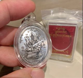 (Category: ) located in . Submitted by legendconceptssg (Listing ID 1384461009, Image 1). Description: .
