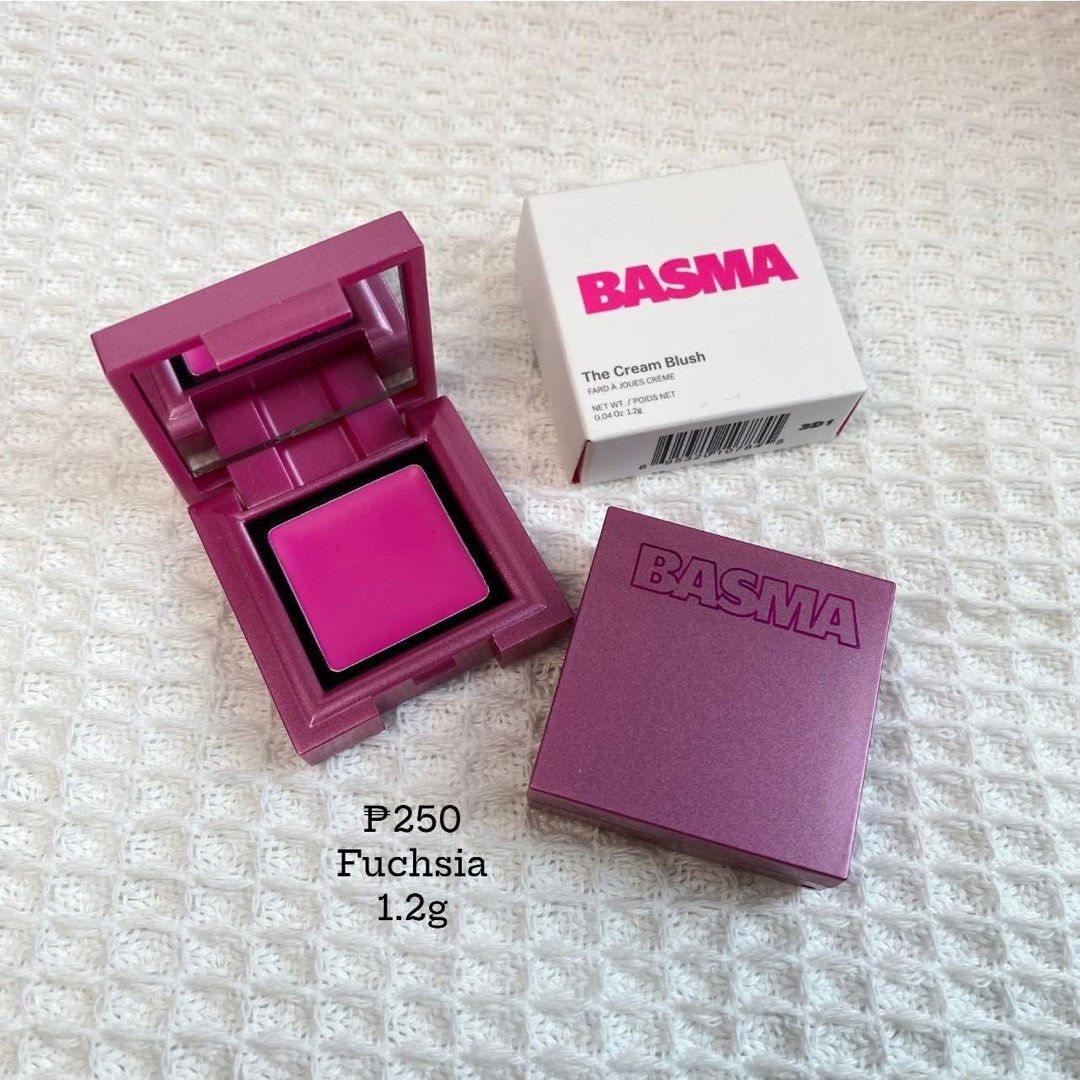 luxury mini makeup (Category: Makeup) located in Carmona. Submitted by lylevizcarra (Listing ID 1384506681, Image 2). Description: all authentic!! mini luxury makeup!! 😍😍.