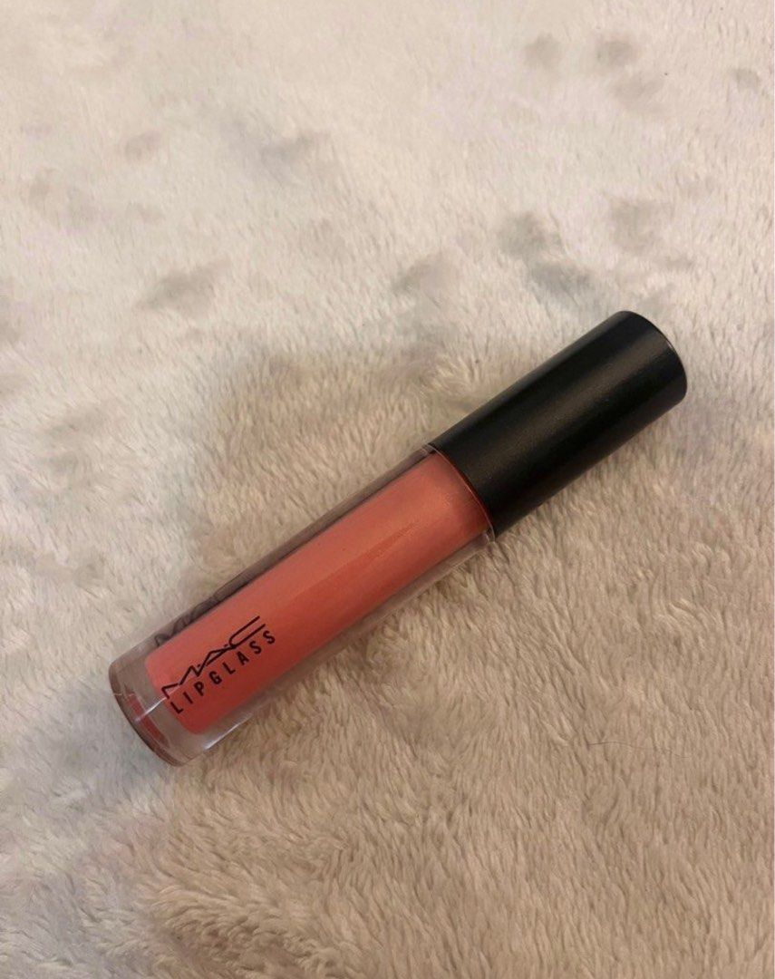 Mac Lipgloss (Category: Makeup) located in Taguig. Submitted by hisandhers16 (Listing ID 1384634562, Image 1). Description: Authentic. Mac Lipglass Lip gloss in shade Good Juju. Pink glittery lip gloss. Lightweight and hydrating. Retails for 1k plus Barely used Im back from a long hiatus. Selling again unused and authentic items. Had a lot of hauls from travel and impulse buy, help a girl declutter 🩷 Please read 🩷 - authentic only - steal finds