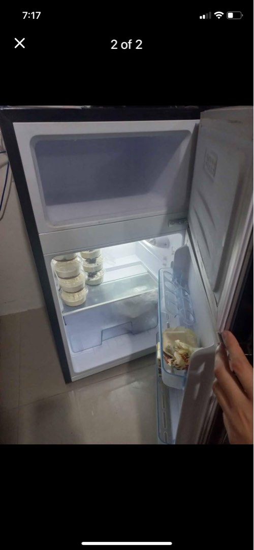 Markes Mini Ref (Category: Refrigerators and Freezers) located in Cabanatuan. Submitted by vanvan121724 (Listing ID 1384601569, Image 2). Description: .