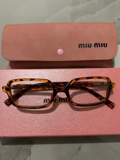 (Kategori: ) berada di . Dikirim oleh dee.declutter (ID iklan 1384598599, Gambar 1). Deskripsi: .