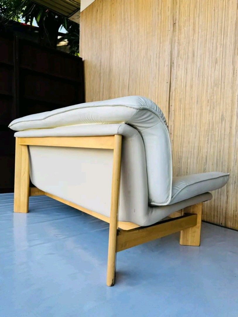 Modern Loveseat (Category: Sofas) located in Quezon City. Submitted by matetdevis13 (Listing ID 1384551354, Image 3). Description: Modern Loveseat Solid Wood/Leather Price: 10,500 L59 x W32.5 x H30.5/16 In good condition Code MDJ77-224.