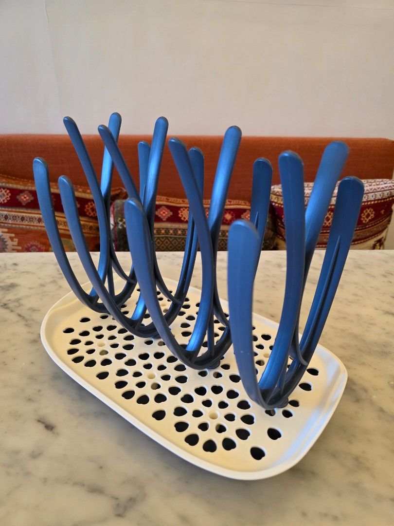 Mother-K Bottle Drying Rack (Navy) (Category: Breastfeeding & Bottle Feeding) located in Pasig City. Submitted by pepperoo (Listing ID 1384469744, Image 1). Description: SRP: Php 740.