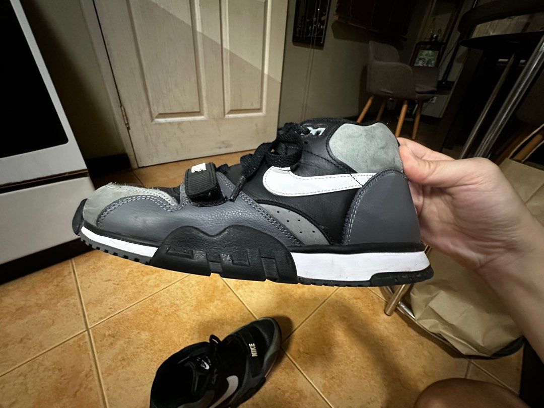Nike Air Trainer 1 (US7) 25cm Black/Grey/White (Category: Sneakers) located in Taguig. Submitted by marcomang17 (Listing ID 1384480912, Image 2). Description: - Bought at Nike outlet in Austria - Delivery only. Online payment.