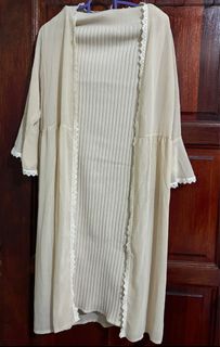 (Category: ) located in . Submitted by preloved.yayaaaaa (Listing ID 1384571464, Image 1). Description: .