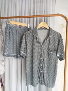 (Kategori: ) berada di . Dikirim oleh sofia.butik (ID iklan 1384496223, Gambar 1). Deskripsi: .