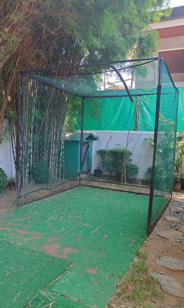 PGM Outdoor Golf Driving Cage Kit with accessories (Category: Golf) located in Makati City. Submitted by ppomidyar (Listing ID 1384463616, Image 3). Description: We used this during the time of our son being in junior golf. Great for weekend practice and warm-up before heading to a golf game. Suggest you check it out before buying. Brand new online will set you back at least Php50k..