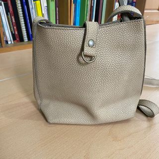 (Kategori: ) berada di . Dikirim oleh chukaemida (ID iklan 1384523035, Gambar 1). Deskripsi: .