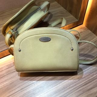 (Kategori: ) berada di . Dikirim oleh clarapoo (ID iklan 1384631393, Gambar 1). Deskripsi: .