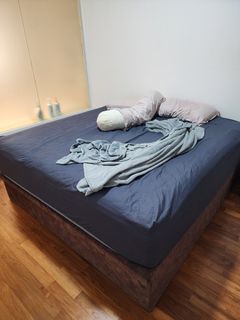 (Category: ) located in . Submitted by atomicdealer (Listing ID 1384441262, Image 1). Description: .