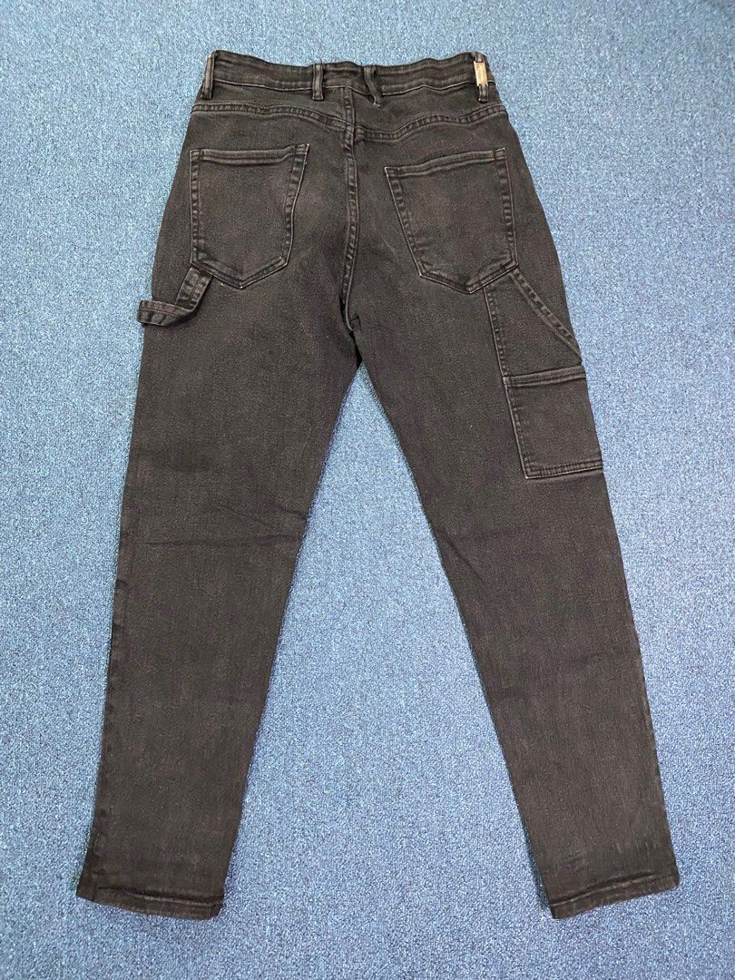 Represent - Carpenter Pants (Category: Jeans) located in Manila. Submitted by Thrifings (Listing ID 1384542161, Image 3). Description: Thigh 12” / 31cm Knee 8.5” / 22.5cm Waist 15” / 39cm Inseam 27” / 69cm Leg Opening 6.5” / 17cm Front rise 13” / 33cm .