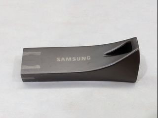 （分類：）位於 。 由 TylerK908 提交（商品編號 1384608276，圖片 1）。簡介： 。