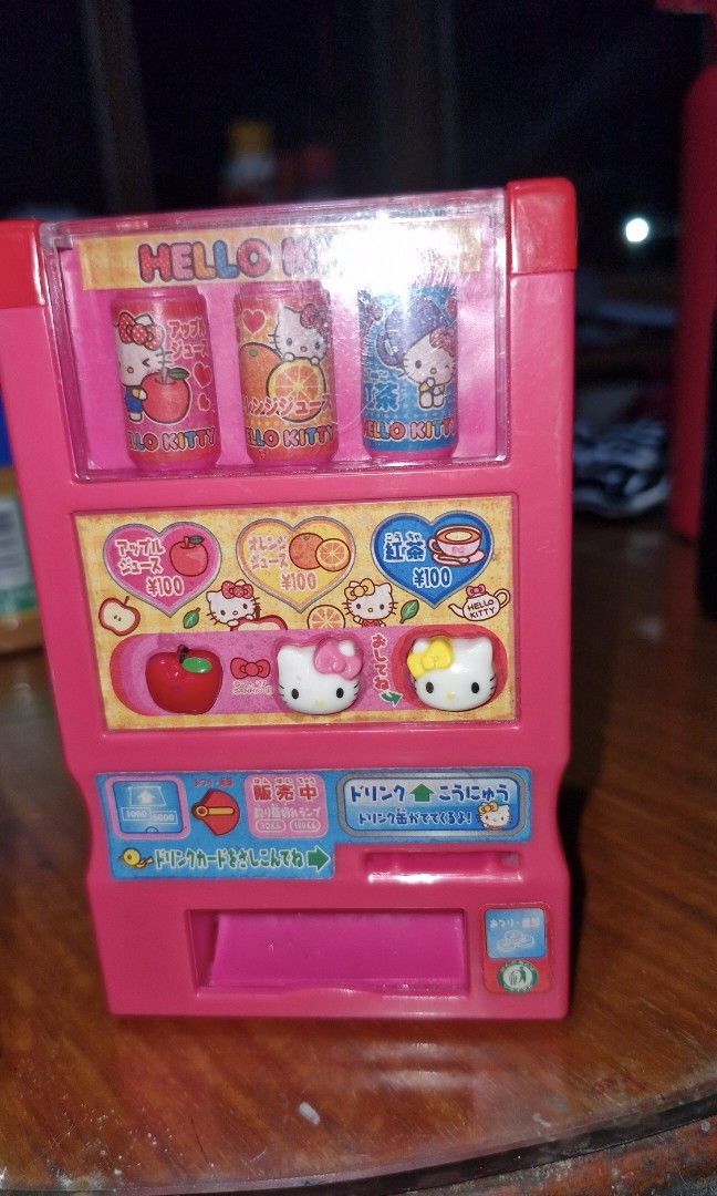 Sanrio vending machine (Category: Designer & Blind Box Toys) located in Quezon City. Submitted by belikabim2014 (Listing ID 1384627976, Image 1). Description: 5.25 x 3.25 x 2 inches hard plastic srlling as us novsliches buyer books courier.