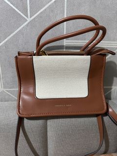(Kategori: ) berada di . Dikirim oleh curatedbyram (ID iklan 1384624490, Gambar 1). Deskripsi: .