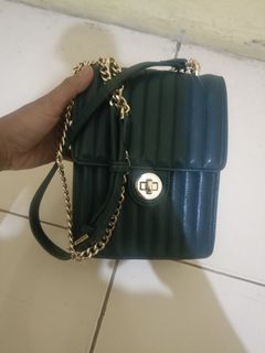 (Kategori: ) berada di . Dikirim oleh putriayu0226735 (ID iklan 1384632671, Gambar 1). Deskripsi: .