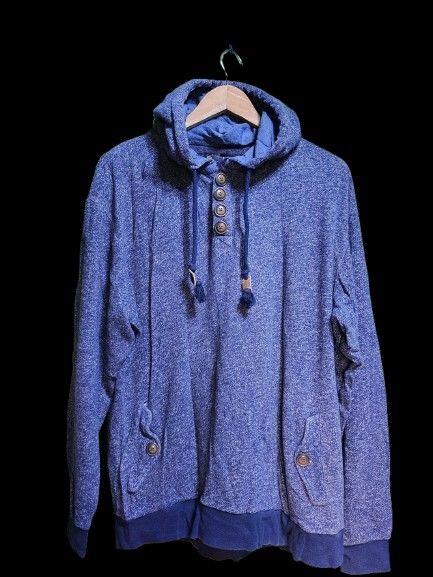 SMOG Prana Henley hoodie (Category: Coats, Jackets and Outerwear) located in Baguio. Submitted by fadwun (Listing ID 1384576385, Image 1). Description: 26x28.5.