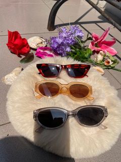 (Kategori: ) berada di . Dikirim oleh goddesseyewear.id (ID iklan 1384441466, Gambar 1). Deskripsi: .