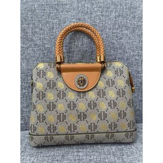 (Kategori: ) berada di . Dikirim oleh amel17 (ID iklan 1384593001, Gambar 1). Deskripsi: .