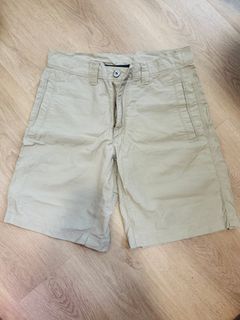 (Category: ) located in . Submitted by fluffylemonpuff (Listing ID 1384518533, Image 1). Description: .