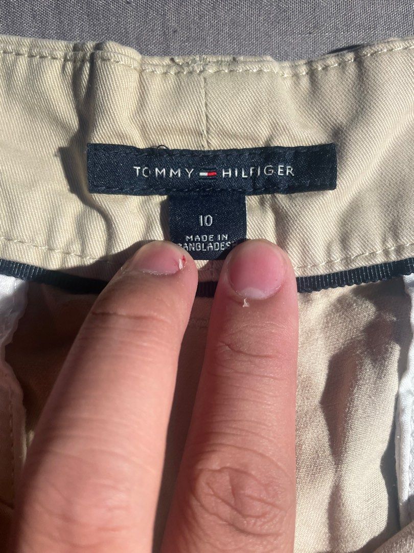 Tommy Hilfiger Chino Shorts (Category: Shorts) located in Makati City. Submitted by berto01 (Listing ID 1384611229, Image 2). Description: Tommy Hilfiger Shorts Preloved not ukay in good condition 10/10 color recommended size for medium .