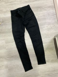 (Category: ) located in . Submitted by haytipreloved (Listing ID 1384599574, Image 1). Description: .