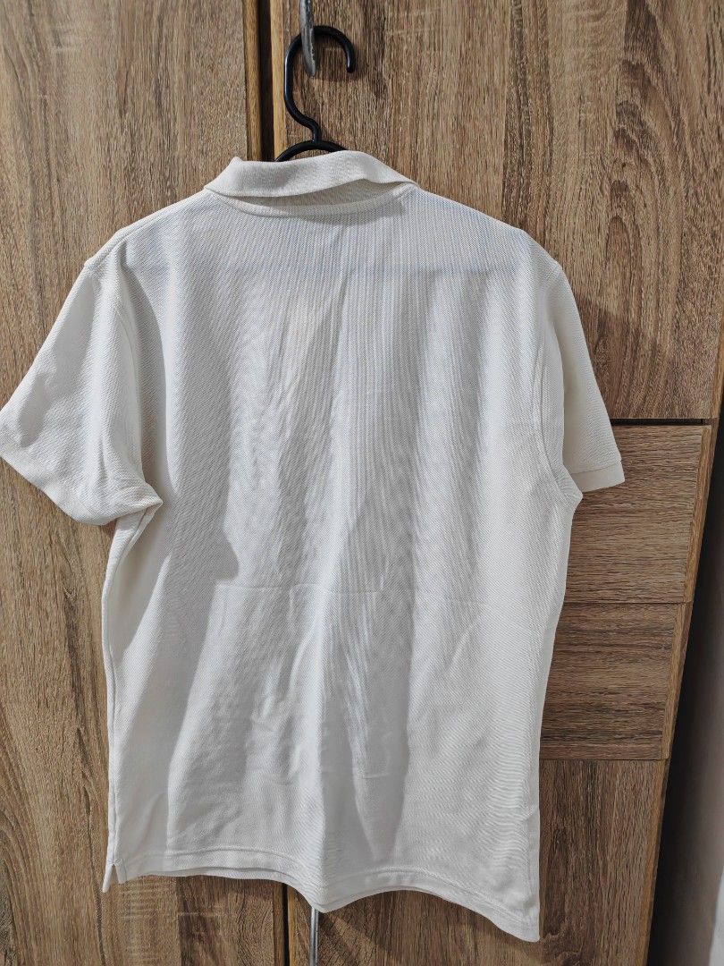 UNIQLO POLO SHIRT MEDIUM (Category: Tshirts & Polo Shirts ) located in Mandaluyong City. Submitted by itnus (Listing ID 1384589841, Image 2). Description: MEDIUM UNIQLO POLO SHIRT Lahat to maganda pa. Once or twice ko lang nagamit. RFS: HINDI PALA KASYA SA AKIN HAHA, DI KO HALOS NAGAMIT.