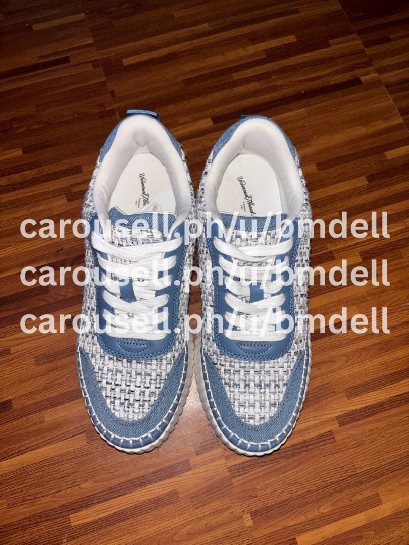 Universal Thread Persephone Sneakers (Blue) (Category: Sneakers) located in Cavite. Submitted by bmdell (Listing ID 1384557322, Image 3). Description: Authentic from US Memory Foam Insole Women size 8 / 24.7cm.