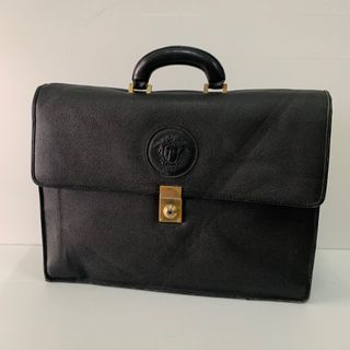 (Category: ) located in . Submitted by vintagebrandedstore (Listing ID 1384510107, Image 1). Description: .