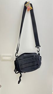 由 fangting0127 (刊登 ID 1384503260，圖片 1) 提交，位於 的 (類別：)，說明：。