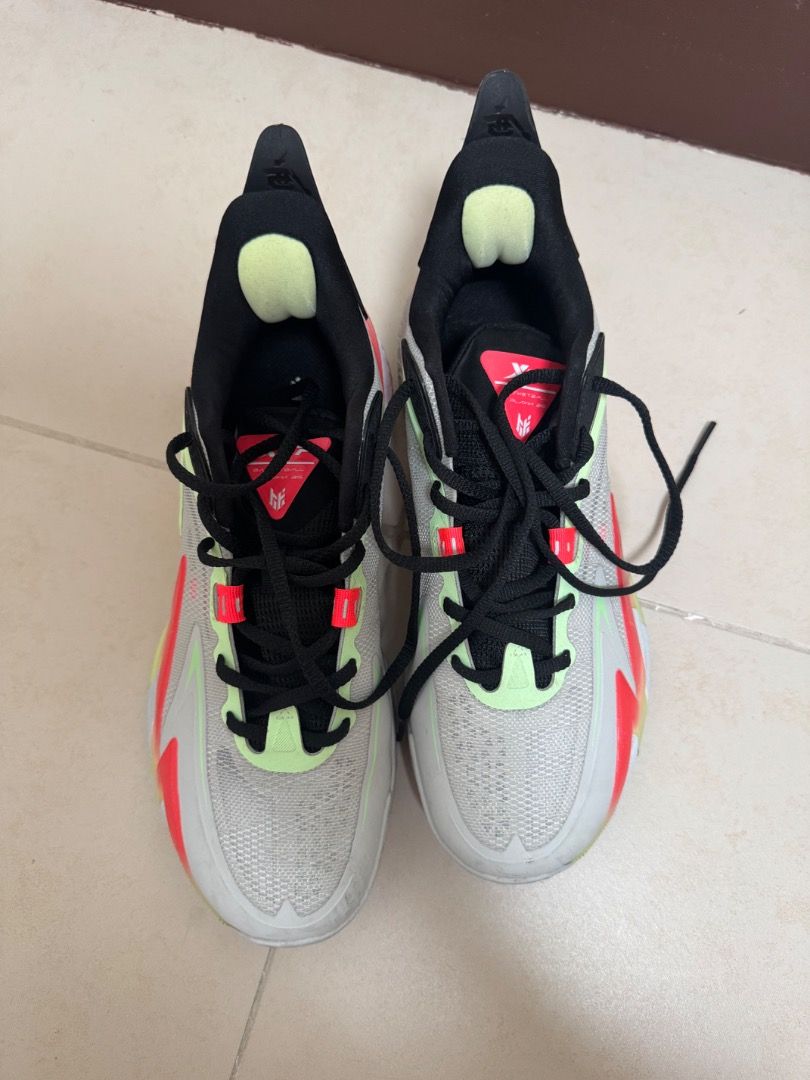 XTEP HARD FIGHTER 3.0 (Category: Sneakers) located in Caloocan City. Submitted by wwwww567 (Listing ID 1384574062, Image 2). Description: XTEP HARDFIGHTER 3.0 BASKETBALL SHOE. USED ONCE. NO BOX. DELIVERY COVERED. ORIGINAL PRICE 5K, SELLING FOR 3K.