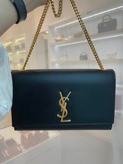 (Category: ) located in . Submitted by luxcollabmy (Listing ID 1384449638, Image 1). Description: .