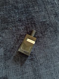(Category: ) located in . Submitted by luq00 (Listing ID 1384456971, Image 1). Description: .