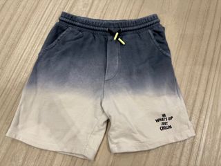 由 walkincloset2.0 (刊登 ID 1384593432，圖片 1) 提交，位於 的 (類別：)，說明：。