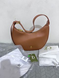 (Kategori: ) berada di . Dikirim oleh loviiepreloved (ID iklan 1384476581, Gambar 1). Deskripsi: .