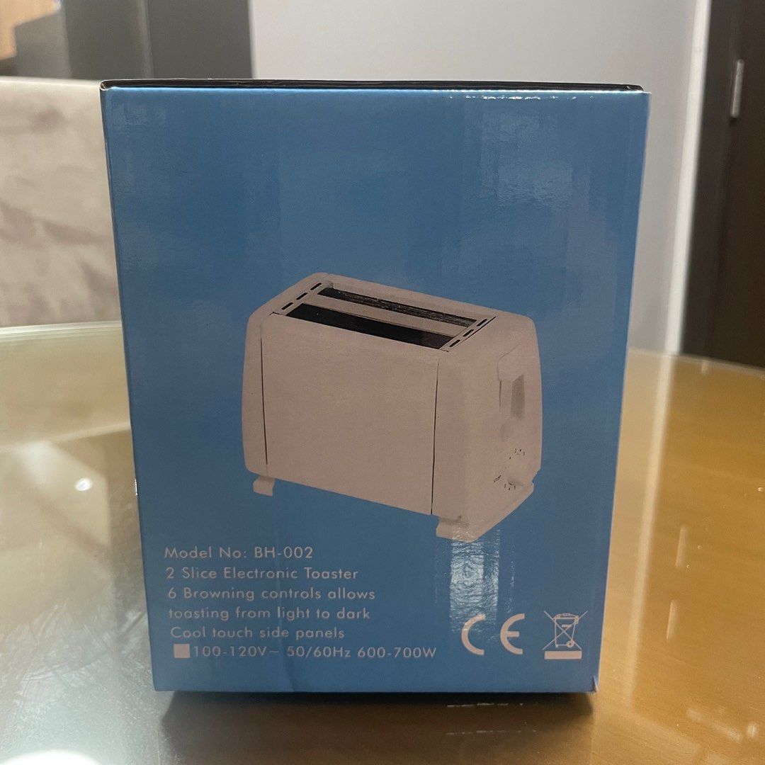 2 Slice Bread Toaster (Category: Ovens & Toasters) located in Quezon City. Submitted by ldld8 (Listing ID 1389827382, Image 2). Description: .