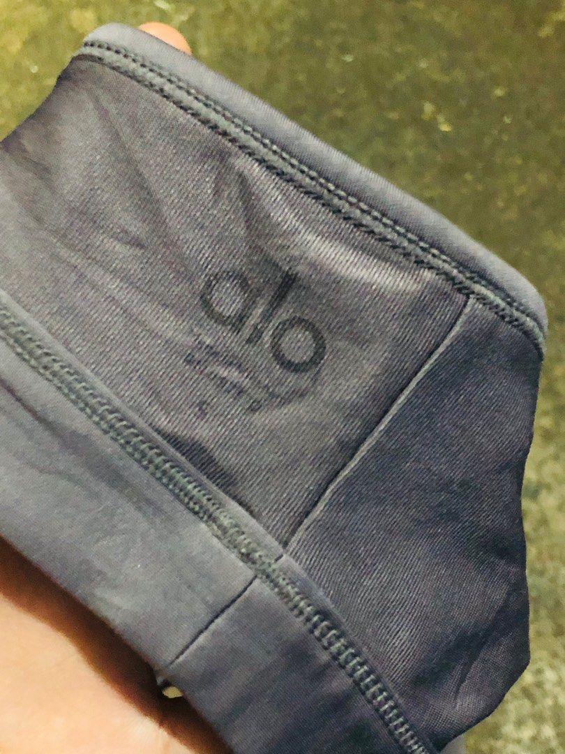 alo sports bra (Category: Activewear) located in Baguio. Submitted by SharylCaranay (Listing ID 1389829661, Image 3). Description: .