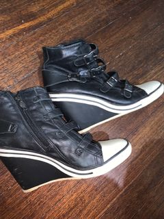 (Category: ) located in . Submitted by shoplikeisa (Listing ID 1389682198, Image 1). Description: .