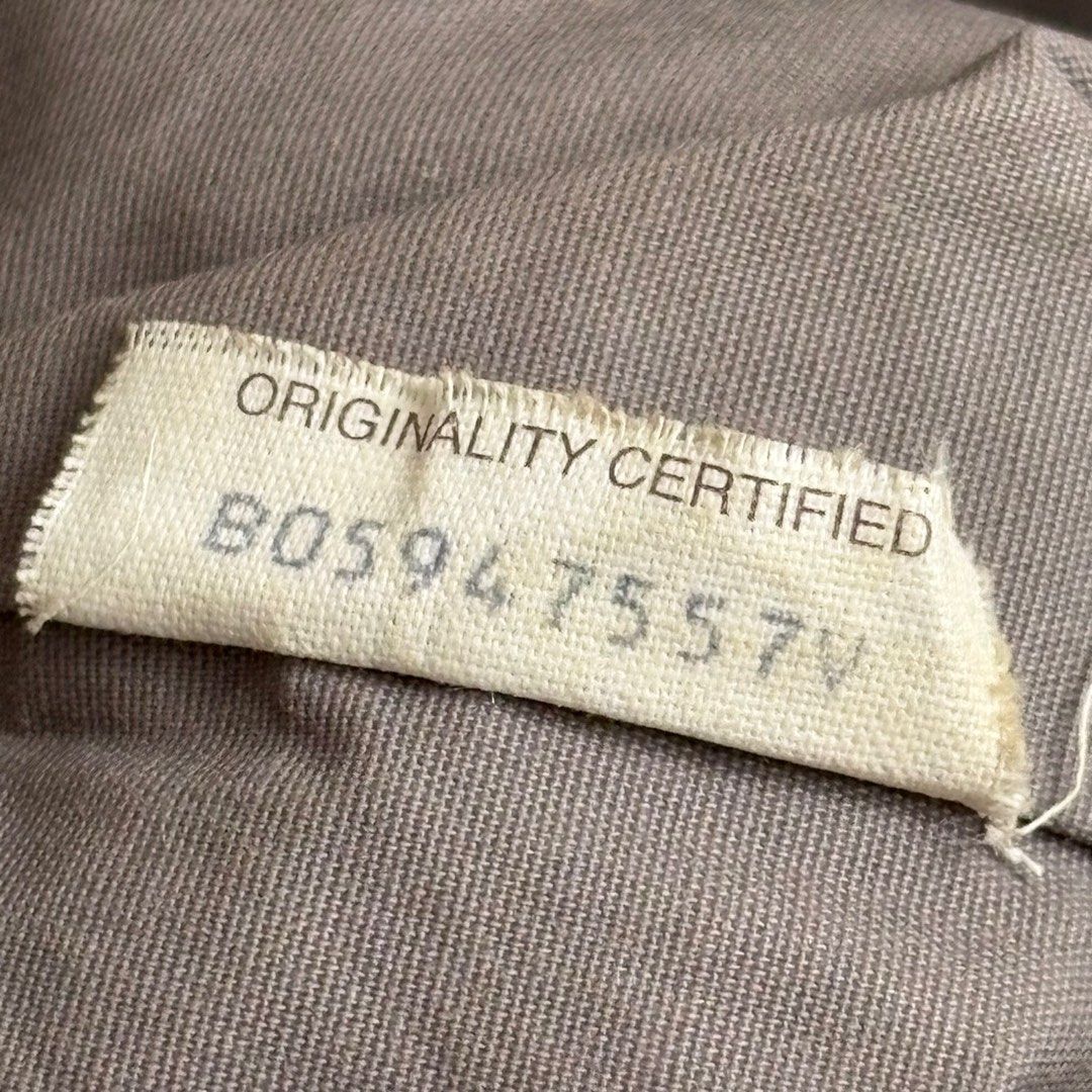 Authentic Bottega Veneta Intrecciato Pouch (Category: Luxury Bags & Wallets) located in Manila. Submitted by snatchmybag (Listing ID 1389688874, Image 3). Description: .